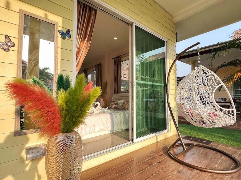 Mantra Pattaya Pool Villa With Jacuzzi In Pattaya-Pet-Friendly Pantai Jomtien Luaran gambar